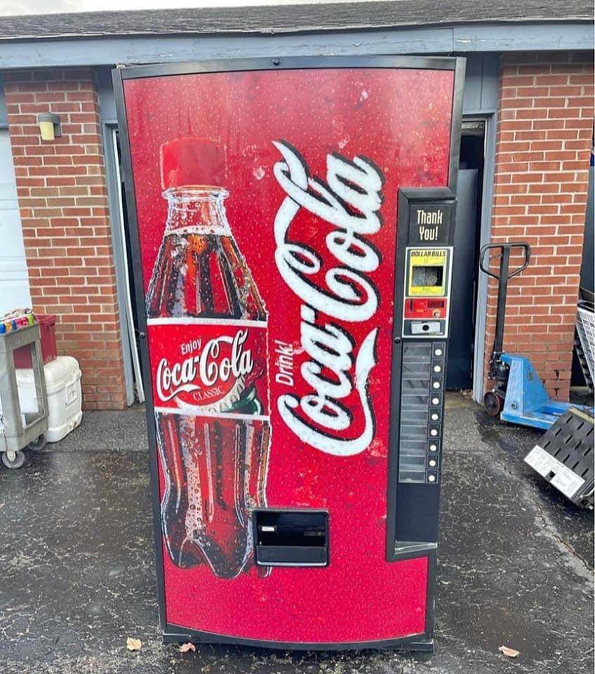 Coca-Cola Classic Cold Drinks Machine vending machine for sale UK