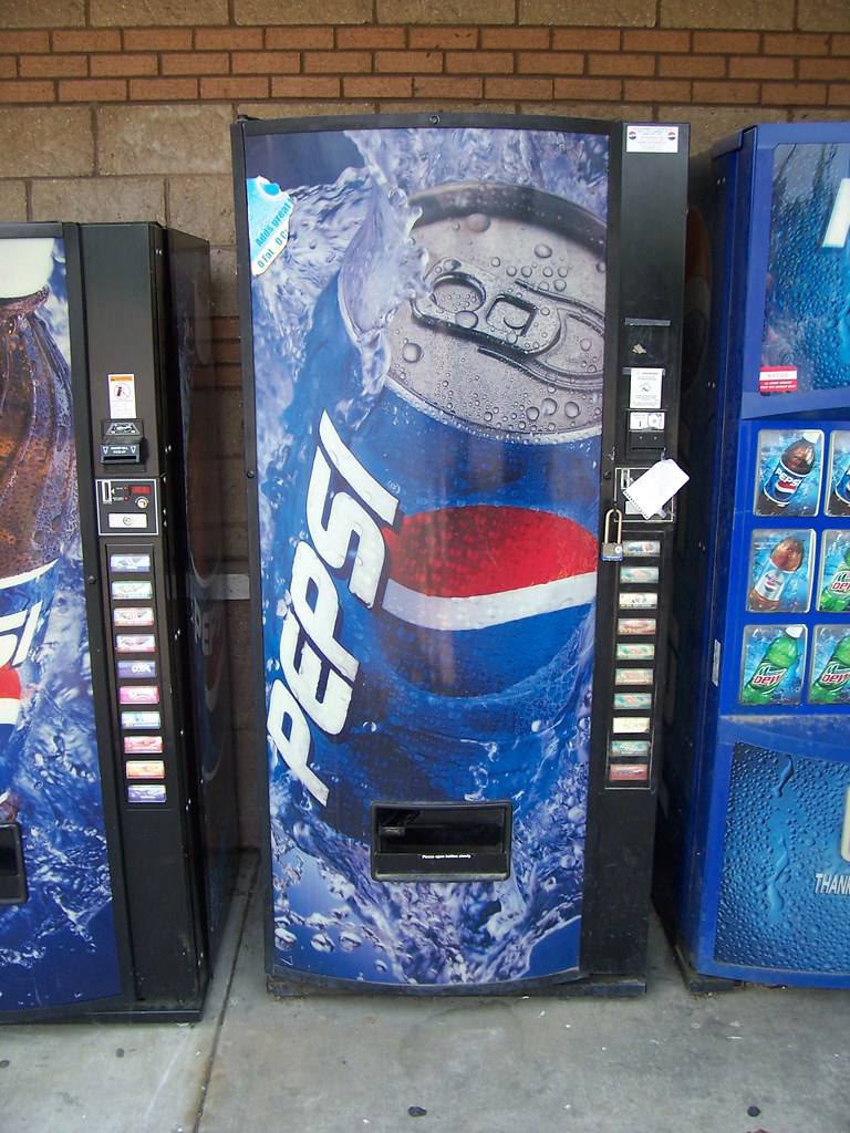 Pepsi Cold Drinks Machine vending machine for sale UK
